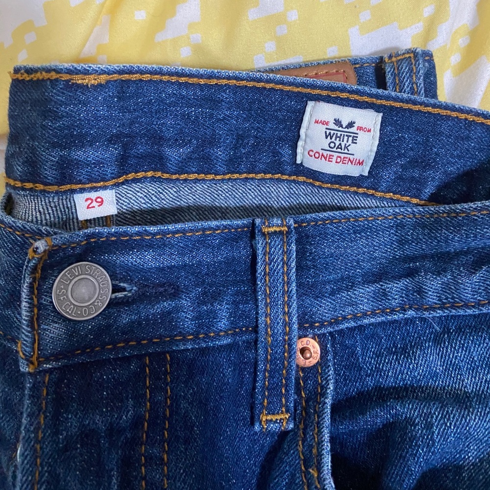 Levi’s White Oak Cone Denim Raw Hem Denim Jeans NWOT - Picture 2 of 4